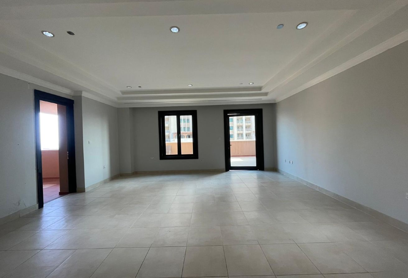 SUPER LUXURIOUS 3+MAID SF BIG TERRACE SEA VIEW AVB thumbnail 3