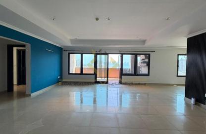 Apartment - 3 Bedrooms - 4 Bathrooms for rent in East Porto Drive - Porto Arabia - The Pearl Island - Doha