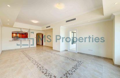 Apartment - 2 Bedrooms - 3 Bathrooms for rent in West Porto Drive - Porto Arabia - The Pearl Island - Doha