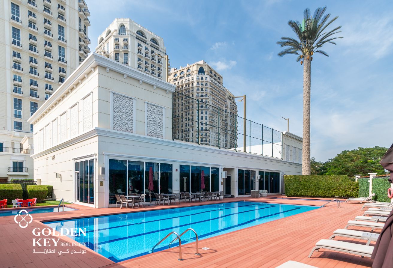 NO AGENCY FEE | VILLA 5BR+Terrace | Floresta