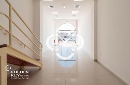 Shop - Studio - 1 Bathroom for rent in Bin Omran - Fereej Bin Omran - Doha