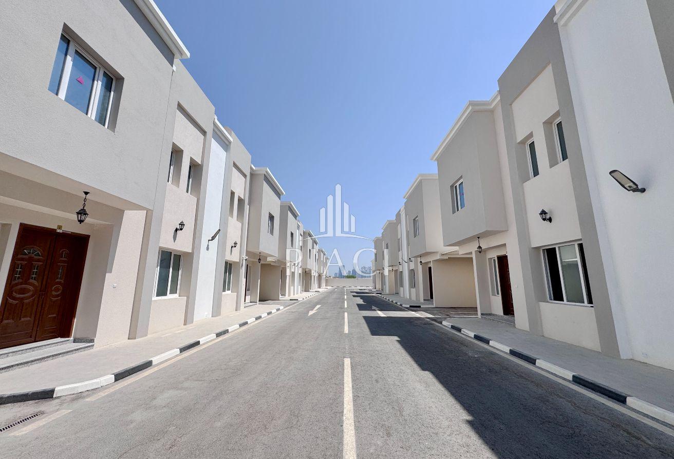 FASCINATING | BRAND NEW | 7 BR COMPOUND VILLA