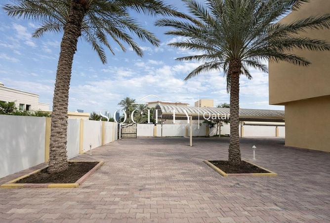 54298360 - Property Image 2