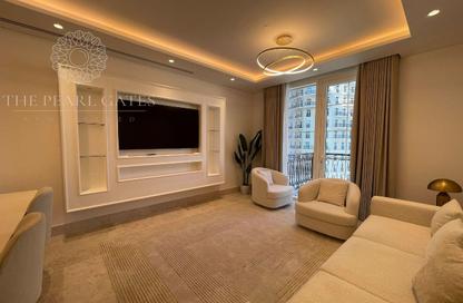 Apartment - 2 Bedrooms - 3 Bathrooms for rent in Floresta Gardens - Floresta Gardens - The Pearl Island - Doha