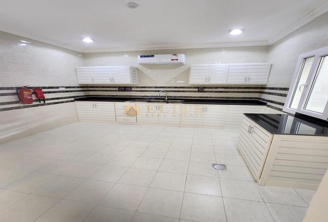 53005042 - Property Image 2