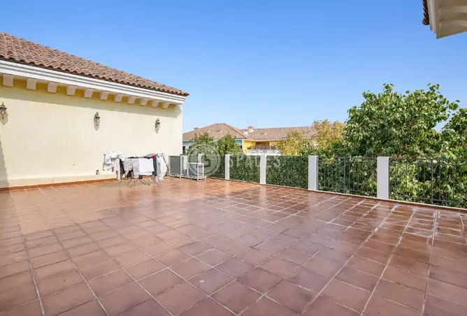 60612420 - Property Image 3