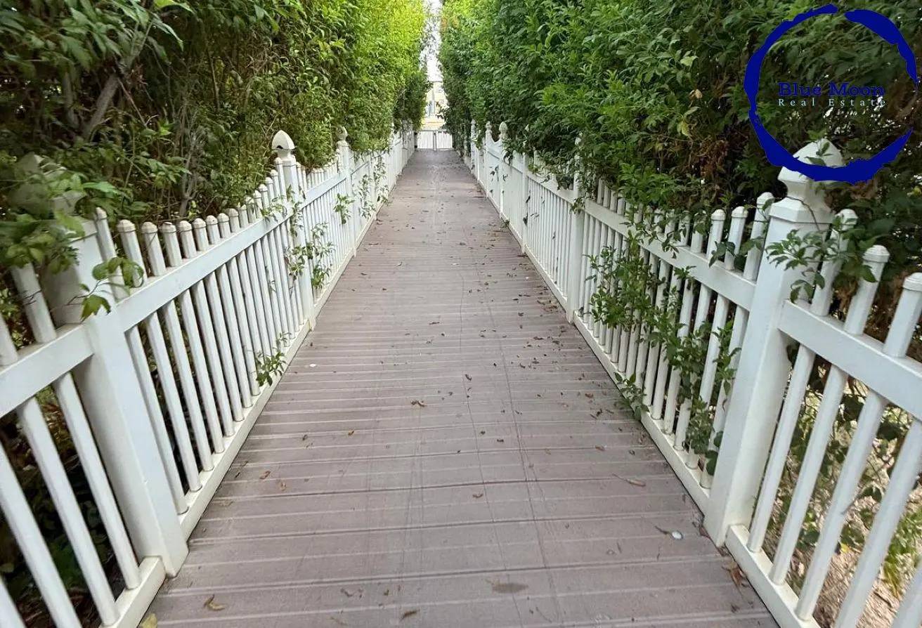 62183415 - Property Main Image
