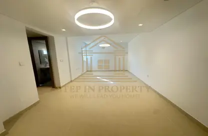 Apartment - 2 Bedrooms - 3 Bathrooms for rent in Al Khair Tower - Corniche Road - Corniche Road - Doha