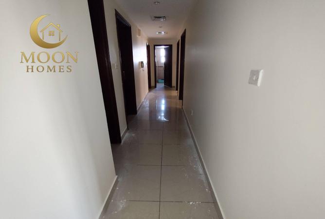 52543763 - Property Image 3