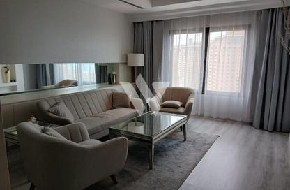 Apartment - 1 Bedroom - 2 Bathrooms for sale in East Porto Drive - Porto Arabia - The Pearl Island - Doha Apartment - 1 Bedroom - 2 Bathrooms for sale in East Porto Drive - Porto Arabia - The Pearl Island - Doha