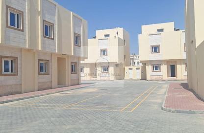 فيلا - 6 غرف نوم - 3 حمامات للبيع في Al Sakhama - الدوحة
