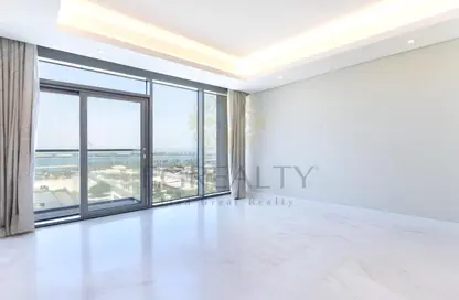 Apartment - 2 Bedrooms - 3 Bathrooms for sale in Marina Residences 195 - Marina District - Lusail