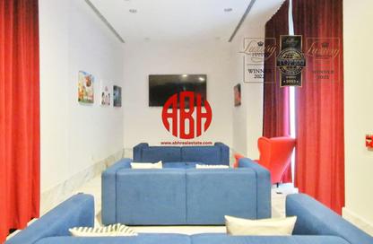 Apartment - 1 Bedroom - 2 Bathrooms for rent in Viva East - Viva Bahriyah - The Pearl Island - Doha