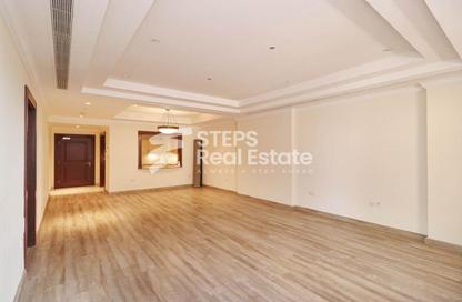 Apartment - 1 Bedroom - 2 Bathrooms for sale in West Porto Drive - Porto Arabia - The Pearl Island - Doha