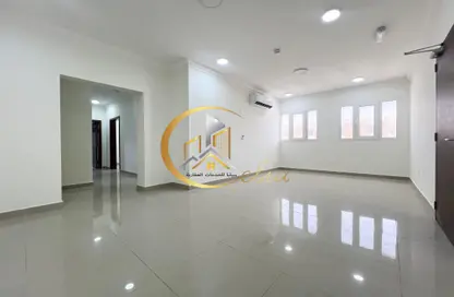 Apartment - 2 Bedrooms - 2 Bathrooms for rent in Saeed Ibn Jubair - Al Aziziyah - Doha