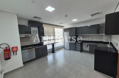 Apartment - 2 Bedrooms - 4 Bathrooms for rent in Lusail Residence - Marina District - Lusail
