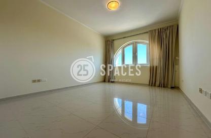 Apartment - 2 Bedrooms - 3 Bathrooms for rent in Viva East - Viva Bahriyah - The Pearl Island - Doha