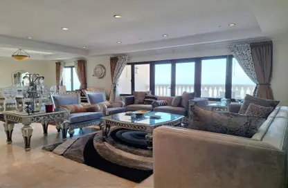 Apartment - 3 Bedrooms - 4 Bathrooms for rent in East Porto Drive - Porto Arabia - The Pearl Island - Doha