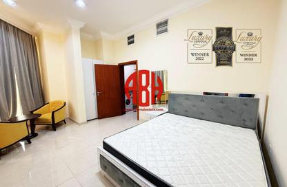 Apartment - 2 Bedrooms - 2 Bathrooms for rent in Al Sadd Road - Al Sadd - Doha