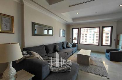 Apartment - 2 Bedrooms - 2 Bathrooms for rent in East Porto Drive - Porto Arabia - The Pearl Island - Doha