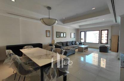 Apartment - 2 Bedrooms - 2 Bathrooms for rent in East Porto Drive - Porto Arabia - The Pearl Island - Doha