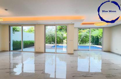 Villa - 6 Bedrooms - 7 Bathrooms for rent in Floresta Gardens - Floresta Gardens - The Pearl Island - Doha