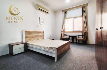 Apartment - 1 Bedroom - 1 Bathroom for rent in Umm Ghuwailina 4 - Umm Ghuwailina - Doha