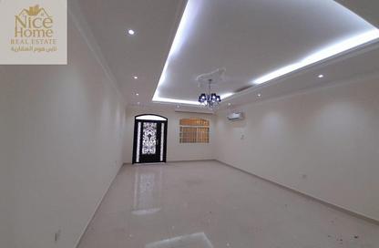 Villa - 6 Bedrooms - 6 Bathrooms for rent in Umm Salal Ali - Doha