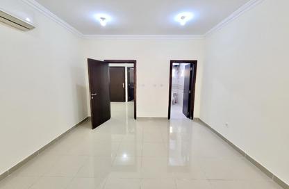Apartment - 2 Bedrooms - 2 Bathrooms for rent in Al Hanaa Street - Al Gharrafa - Doha