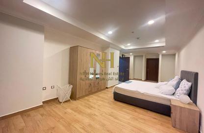 Apartment - 1 Bedroom - 2 Bathrooms for rent in East Porto Drive - Porto Arabia - The Pearl Island - Doha Apartment - 1 Bedroom - 2 Bathrooms for rent in East Porto Drive - Porto Arabia - The Pearl Island - Doha