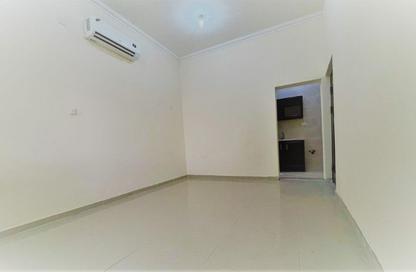 Apartment - Studio - 1 Bathroom for rent in Al Nuaija Street - Al Hilal West - Al Hilal - Doha