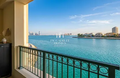 Apartment - 2 Bedrooms - 3 Bathrooms for rent in Tower 29 - Viva Bahriyah - The Pearl Island - Doha