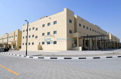 Staff Accommodation - Studio - 7+ Bathrooms for rent in Industrial Area 5 - Industrial Area - Industrial Area - Doha