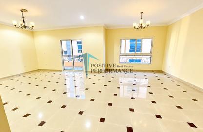 Apartment - 2 - 2 for rent in Umm Ghuwalina - Umm Ghuwailina - Doha