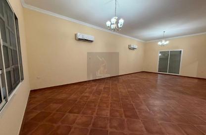 مجمع سكني - 3 غرف نوم - 3 حمامات للايجار في شارع المطار القديم - طريق المطار القديم - الدوحة