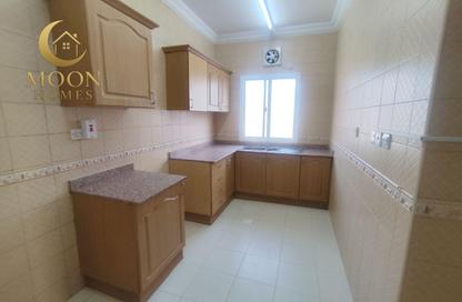 Apartment - 2 Bedrooms - 2 Bathrooms for rent in Salaja Street - Doha Al Jadeed - Doha