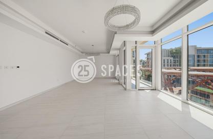 Apartment - 2 Bedrooms - 4 Bathrooms for sale in Crystal Residence - Gewan Island - The Pearl Island - Doha