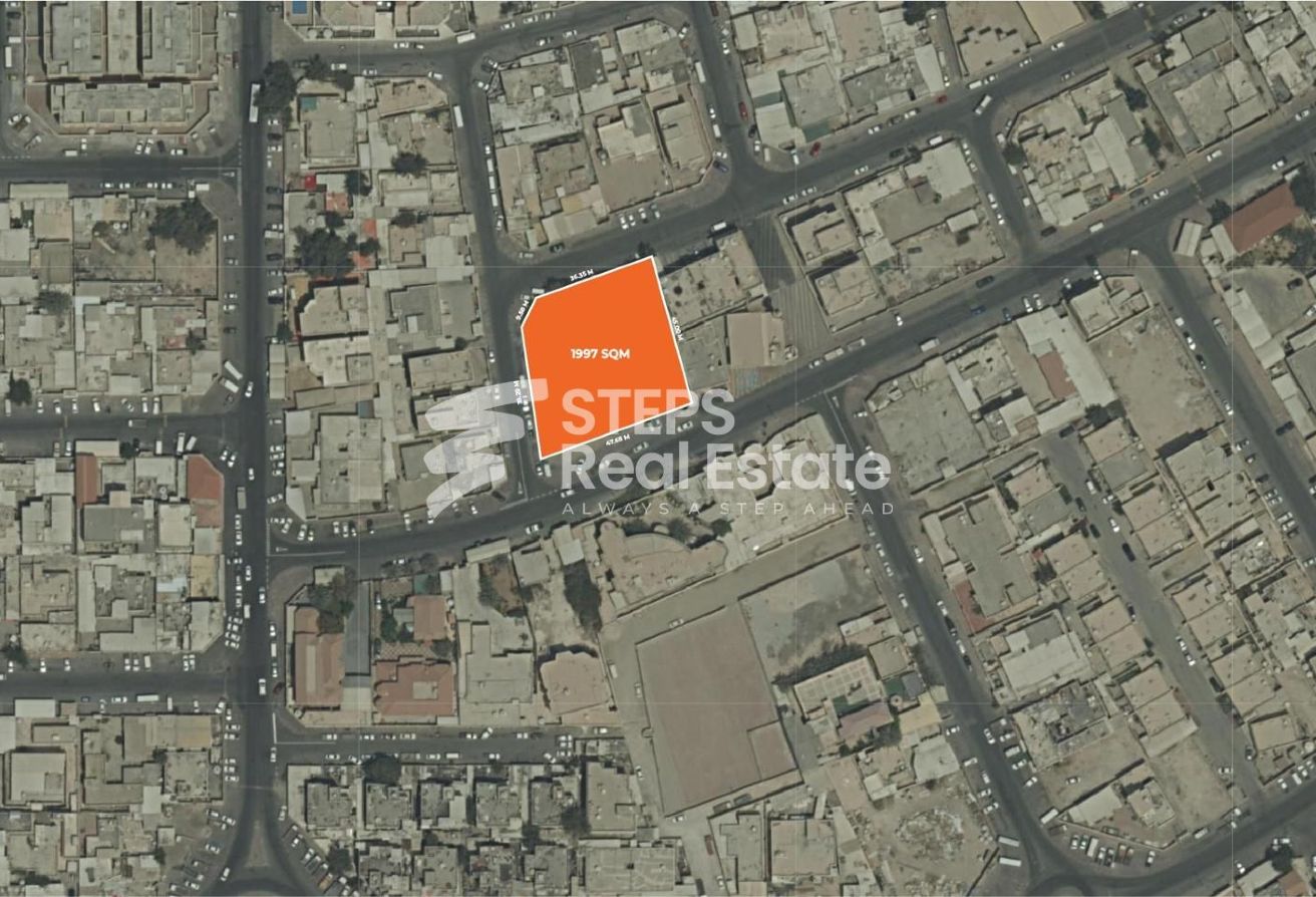 Old Villa Land for Sale in Bu Sidra