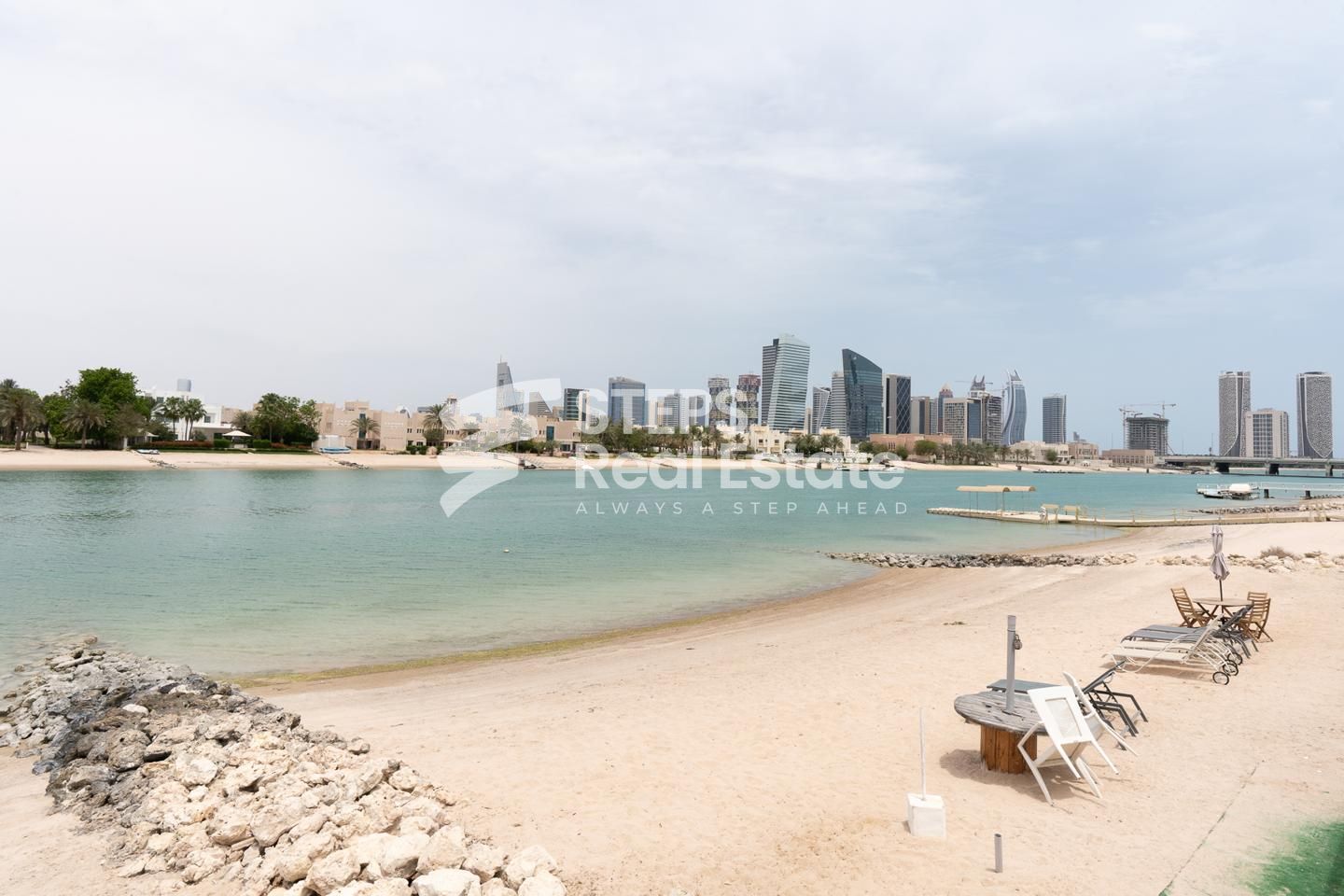 2 Months Free | Luxury 5BR Villa with Beach Access - villa in West Bay Lagoon