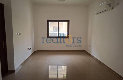 Compound - 3 Bedrooms - 3 Bathrooms for rent in Al Nuaija Street - Al Nuaija - Doha