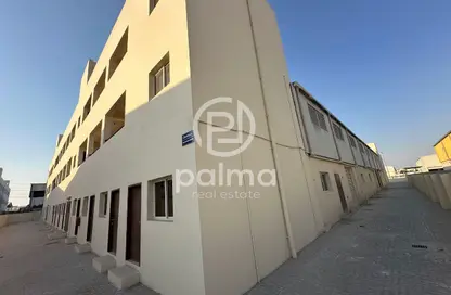 بناية كاملة - استوديو - 8 حمامات للايجار في شارع الصناعية الشرقي - بركة العوامر - الوكرة