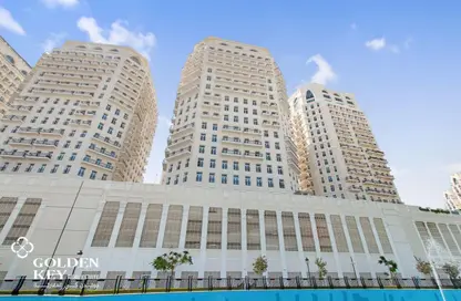 Apartment - 1 Bedroom - 2 Bathrooms for sale in The Garden - Floresta Gardens - The Pearl Island - Doha Apartment - 1 Bedroom - 2 Bathrooms for sale in The Garden - Floresta Gardens - The Pearl Island - Doha