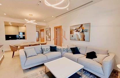 Apartment - 2 Bedrooms - 2 Bathrooms for rent in Floresta Gardens - Floresta Gardens - The Pearl Island - Doha