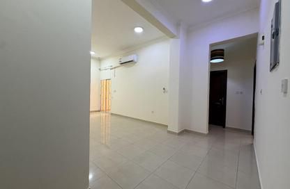 Apartment - 2 Bedrooms - 2 Bathrooms for rent in Al Sadd Road - Al Sadd - Doha