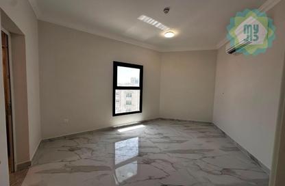 Apartment - 3 Bedrooms - 4 Bathrooms for rent in Anas Street - Fereej Bin Mahmoud North - Fereej Bin Mahmoud - Doha