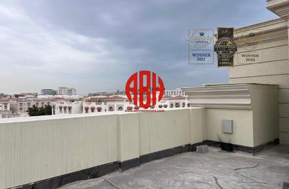 Penthouse - 2 Bedrooms - 2 Bathrooms for rent in Al Sadd Road - Al Sadd - Doha