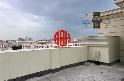 Penthouse - 2 Bedrooms - 2 Bathrooms for rent in Al Sadd Road - Al Sadd - Doha
