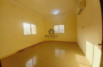 Apartment - 2 Bedrooms - 2 Bathrooms for rent in Thabit Bin Zaid Street - Al Mansoura - Doha