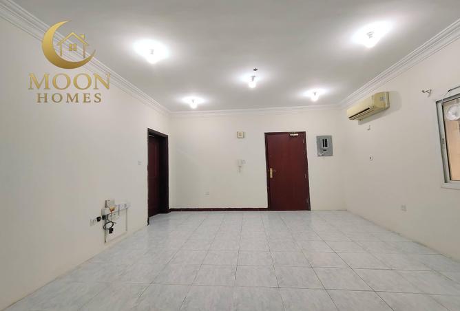 56721844 - Property Main Image