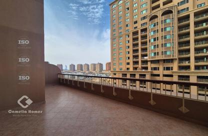 Apartment - 1 Bedroom - 2 Bathrooms for rent in West Porto Drive - Porto Arabia - The Pearl Island - Doha